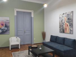 Hotel Photo: Apartment 1BDR in Marschall Palace