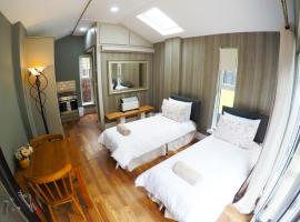 Hotel Photo: Golilli Luxury Accommodation Clare