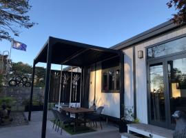 Hotel Foto: Tiny Home Luxury Farm Escape