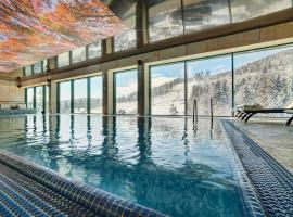 Hotel Pegaz, ξενοδοχείο σε Krynica Zdrój