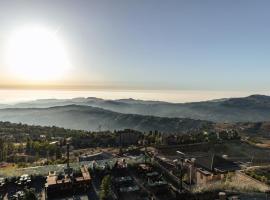 Faqra Hills Hotel, hotel din Kfardebian