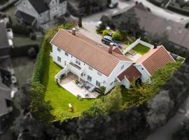 Sørlandsferie nær svaberg, og strender!، فندق في كريستيانساند