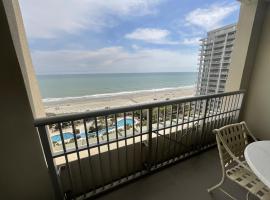 Hotel kuvat: Direct ocean front condo in Royale Palms, 801 condo