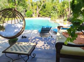 รูปภาพของโรงแรม: Villa Provence au calme avec piscine