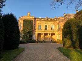 Hotel foto: Château du Prieuré Évecquemont Les Mureaux