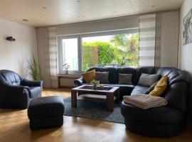 Hotel Photo: Ferienwohnung mit 2 Schlafzimmern und Terrasse