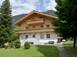 Hotel fotografie: Ferienwohnungen Tiroler Haus