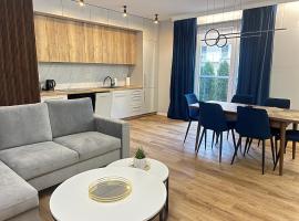 Apartament Sosnowy przy Basenach Tropikalnych, prywatny parking, hotel in Kielce