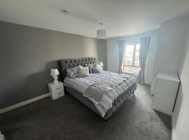 A picture of the hotel: Luxury 2 bed fully equipped city centre apartment