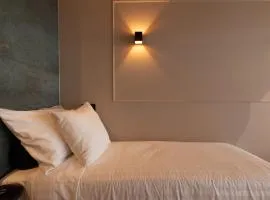 Midtown Hotel triple