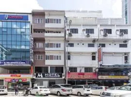 M HOTEL - Medan Tuanku Near MARA