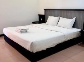 Intan Beach Resort, Hotel in Kuala Terengganu