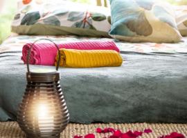 Hotel Photo: Tipì Glamping Montecontessa by Smart-Home