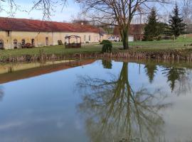 होटल की एक तस्वीर: Au Repos du Lézard, chambre d'hôtes chez l'habitant