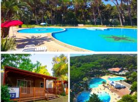 Hotel Foto: SMALL CAMP Baia Domizia KR VIP Full Service