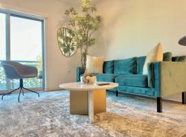 Ξενοδοχείο φωτογραφία: NEW One Bedroom Penthouse, Silver Lake + Parking!