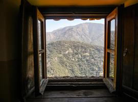 Foto di Hotel: Lilou - Maison de village - Vue - Calme - Nature - by TGB