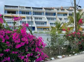 酒店照片: Apartamento con terraza y bella vista al mar