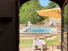 Hình ảnh khách sạn: Stylish vacation home with private pool