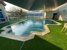 Fotos de Hotel: alalali swimining pool