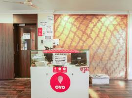 Hotel Photo: OYO The Royal Samrat