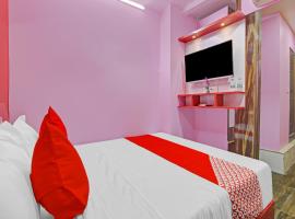 Foto do Hotel: OYO Flagship Hotel Happiness Inn Near Tdi Mall