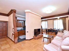 Hotel Foto: 2 bedrooms Comfy and Spacious apartment HH335