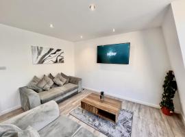 Hotel Photo: Captivating 2-Bed Apartment in Liverpool