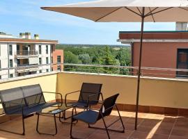 Hotel fotoğraf: Apartamento con 2 dormitorios, garaje y terraza junto a Valladolid