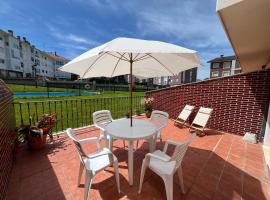 Photo de l’hôtel: Casita con patio y piscina entre el mar y montañas