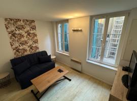 호텔 사진: Charming studio close to the Château de Caen