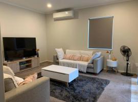 Gambaran Hotel: Serene 5-Bedroom Papakura Home