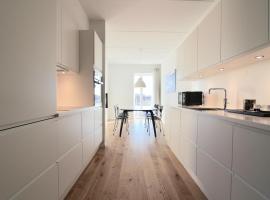 Hotel Photo: Fantastic 3-bed wbalcony in North Harbour