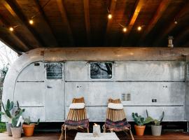 The Caravan, hotel in Hoz de Anero