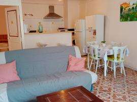 Hotel Photo: T3-HELTYMIE-terrasse-4 pers-idéal famille-parking gratuit-5 min des plages