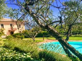 Hotel Photo: Spoleto Tranquilita/pool/slps 20/spoleto 15 Mins