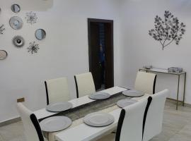 Dvyne Lux Home - Lagos, hotel em Ikeja