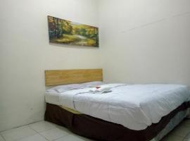 Hotel Photo: RedDoorz near RS Labuang Baji