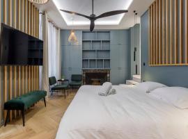 Hotel kuvat: Love Room, Balneo et Sauna !