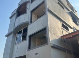 soge holiday lodging, hotel en Srīvardhan