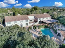 Viesnīca Hotel La Bastide d'Eygalières pilsētā Egaljēra