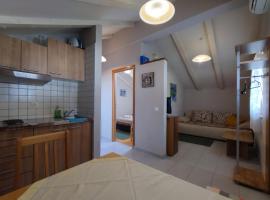 Hotel Foto: Apartment in Vinišce with Terrace, Air condition, WIFI (4756-2)