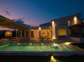 Hotel kuvat: Aristotelia Gi - Luxurious Private Pool Villas