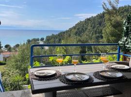 Vista del Mar House-Perfect for Families & Couples, hotel v destinaci Kassandra