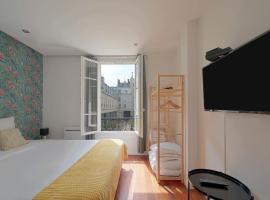 A picture of the hotel: Charmant Studio for 3 au cœur de Paris