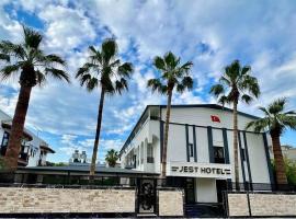 Foto di Hotel: Jest Otel