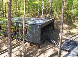 Premium Forest Bungalow With Hot Tub & Sauna, hotel v destinaci Luokesos Sen