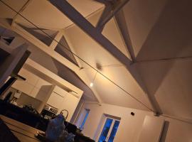 Hotel Photo: Le Loft 46