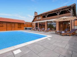 Photo de l’hôtel: Stunning Home In Rovisce With Outdoor Swimming Pool