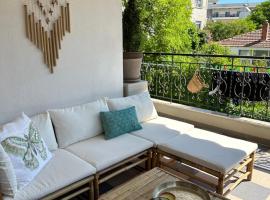 Hotel Photo: Nice, spacious and bright apartment in Thermi, Thessaloniki.